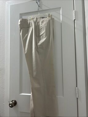 Perry Ellis Men's Cream Dress Pants